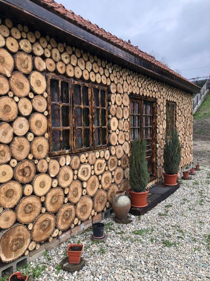 Old Court Villa Curtea de Argeş Eksteriør billede